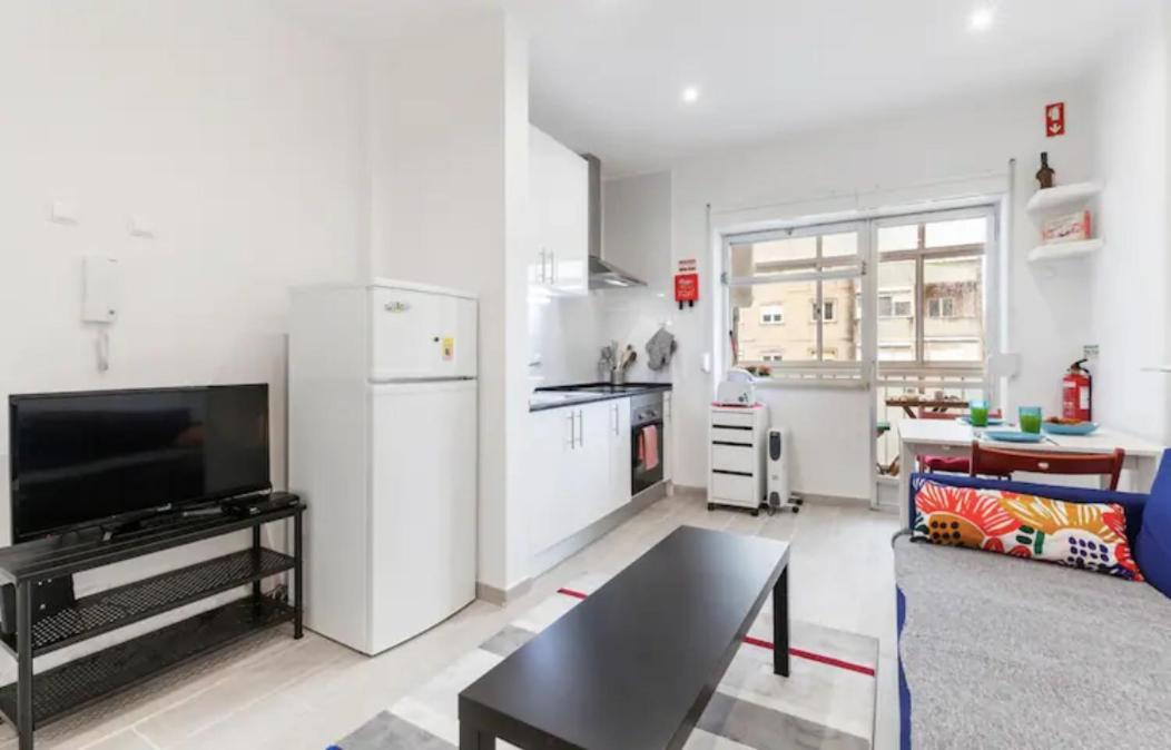Beautiful 1 Bedroom Apartment Near Benfica Лиссабон Экстерьер фото